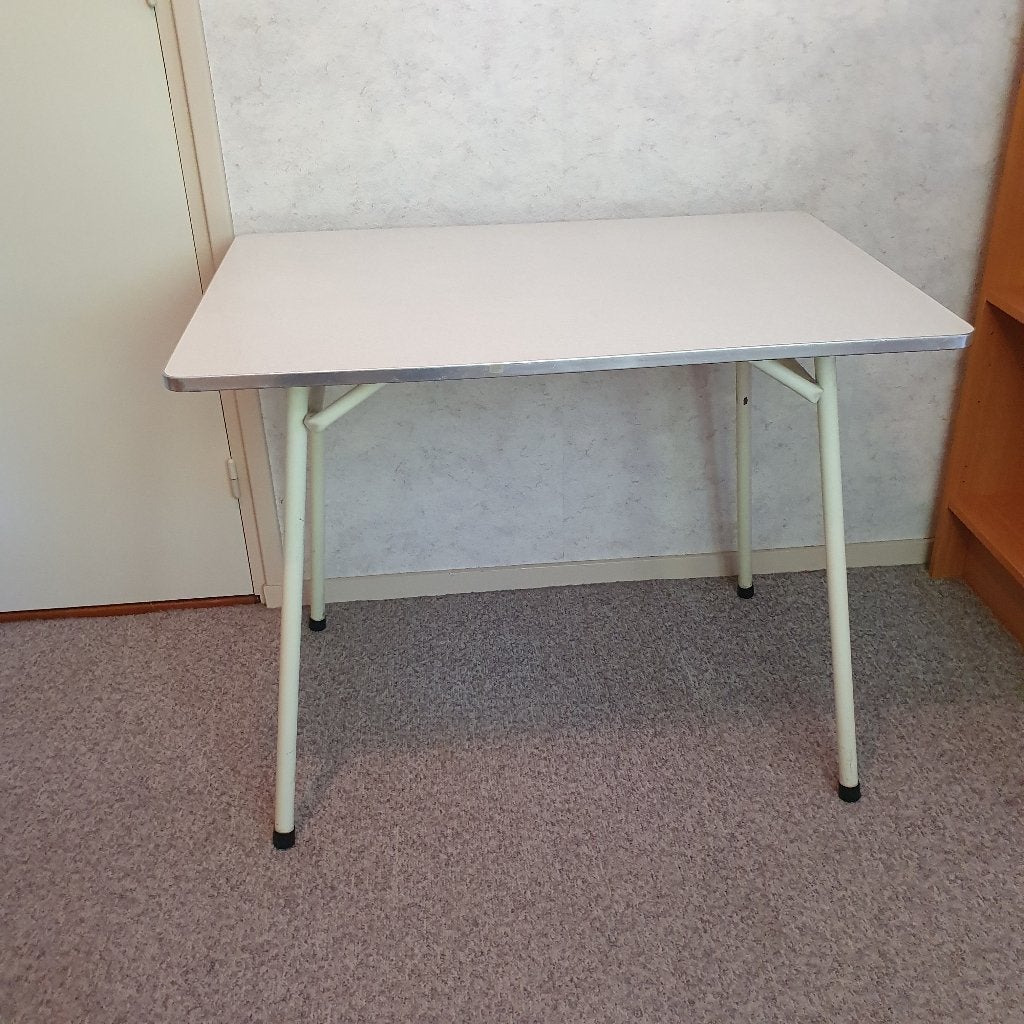 Vintage formica tafeltje, Ophalen, Gebruikt, 50 tot 100 cm, Tot twee personen