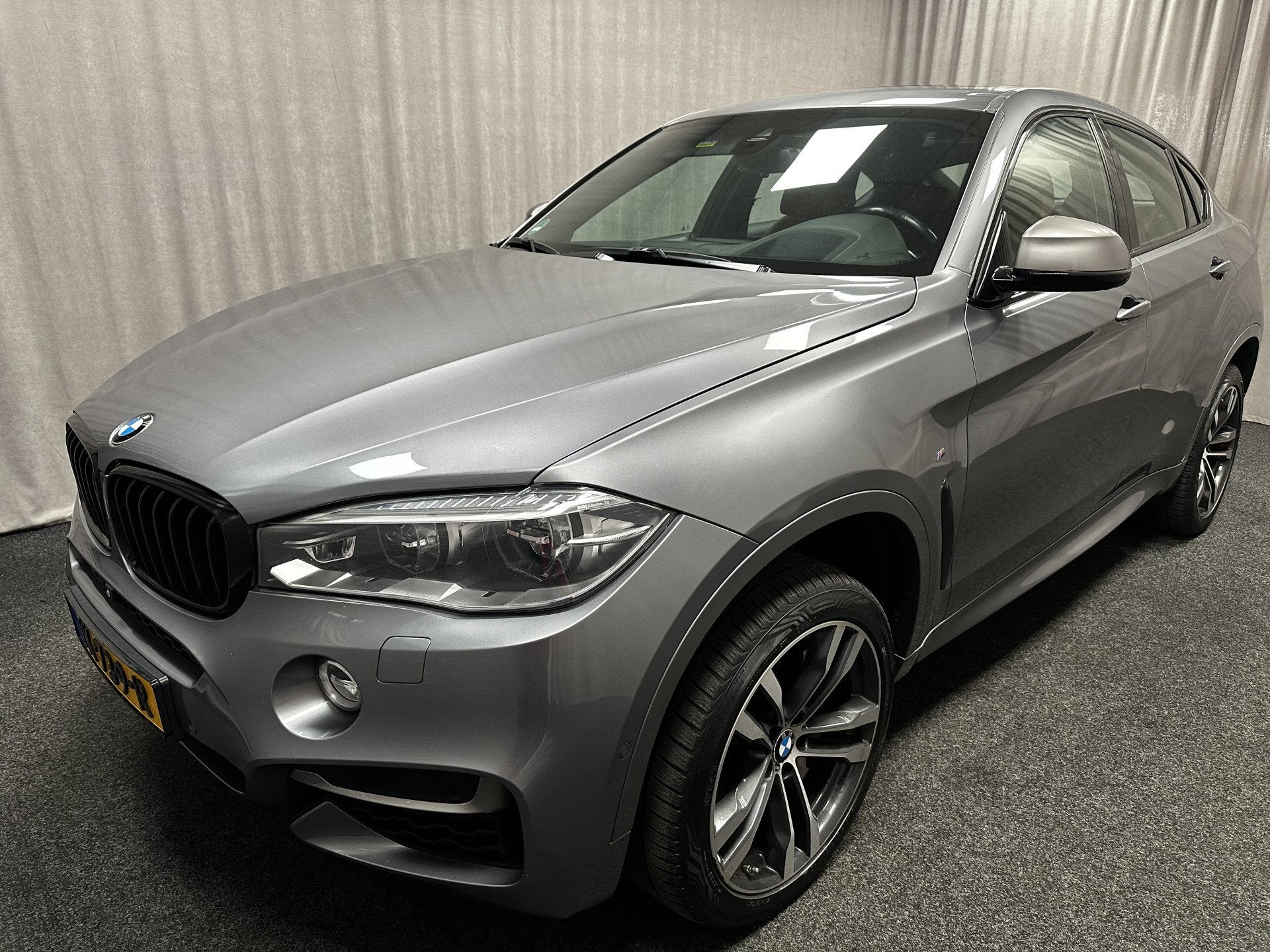 BMW X6 M50d | 381 PK | NIEUWPRIJS € 150.964 | BOMVOL EXTRA, Auto's, 15 km/l, Gebruikt, Euro 6, 2993 cc