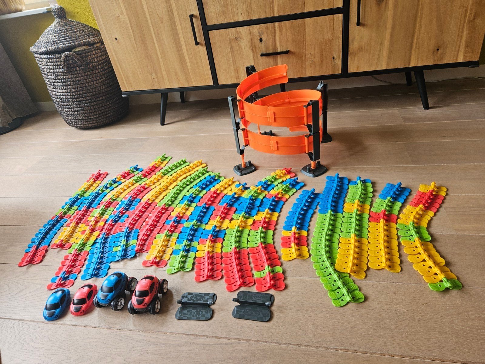 Smoby Flextreme Racebaan met Loopings en 2 Auto's, Overige merken, Racebaan, Ophalen of Verzenden, Zo goed als nieuw
