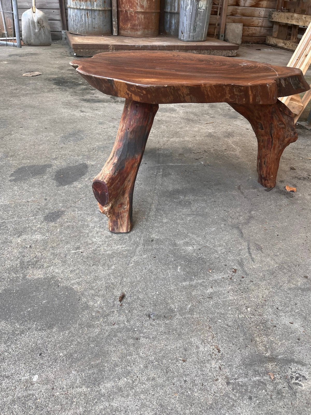 Unieke handgemaakte salontafel van massief hout, 45 tot 60 cm, Ophalen of Verzenden, Zo goed als nieuw, 75 cm of meer