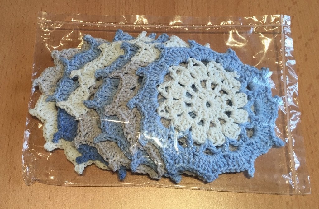 6 blauw/wit/grijze onderzetters voor glazen e.d. NIEUW, Glasonderzetter, Nieuw, Ophalen of Verzenden, Handgemaakt
