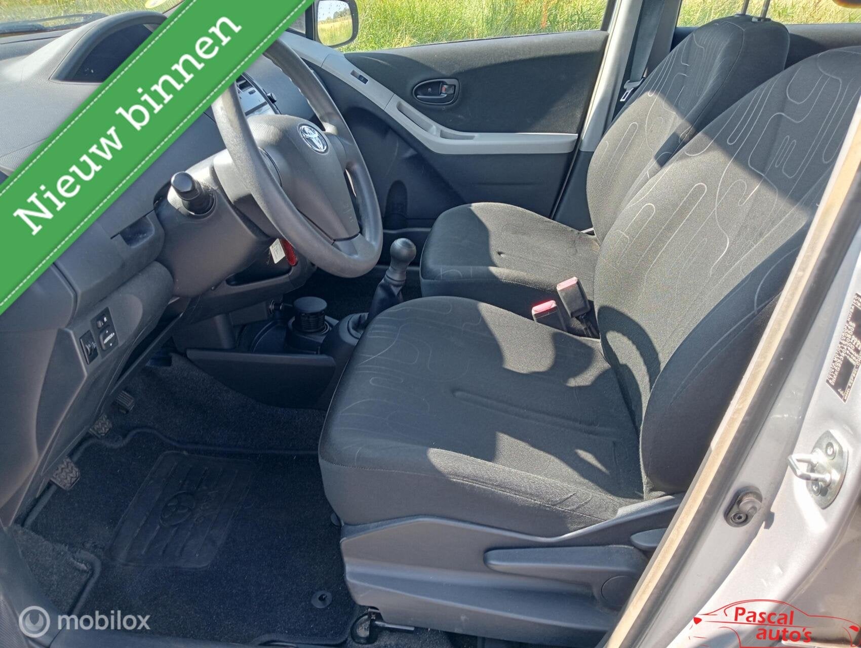 Toyota Yaris 1.0 VVTi Cool NAP 1e eigenaar airco, Auto's, Voorwielaandrijving, Euro 5, 750 kg, Bedrijf