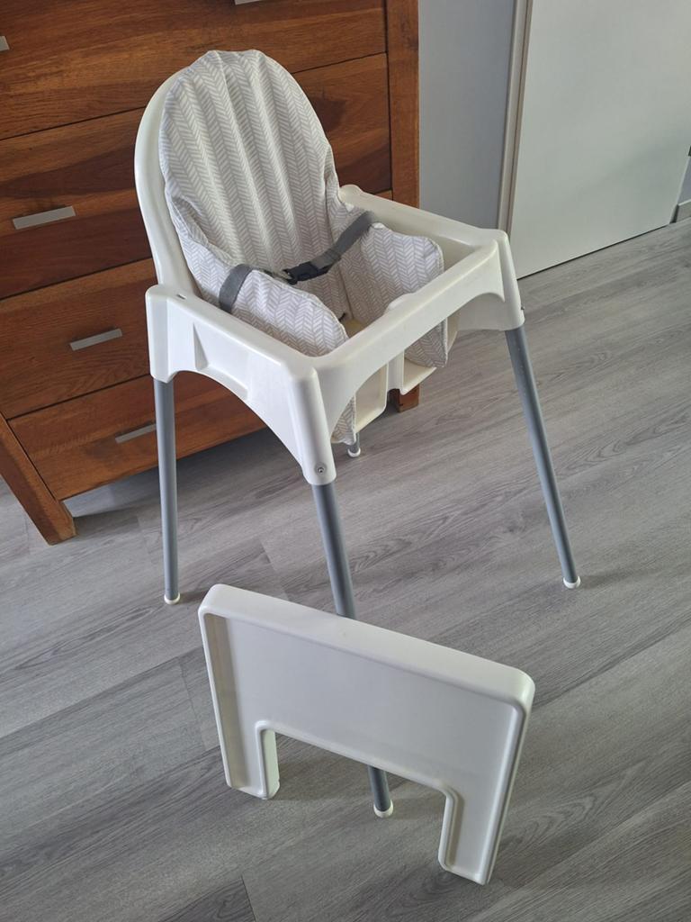 Ikea kinderstoel met kussen en dienblad, Ophalen of Verzenden, Gebruikt, Overige typen