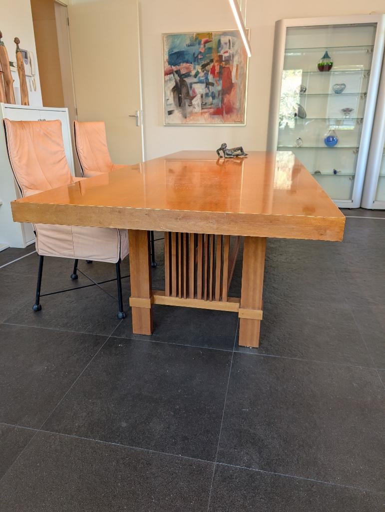 Tafel Frank Lloyd Wrigth, 608 Taliesin, gesigneerd no. 01792, Ophalen, Gebruikt, Design naar een ontwerp uit 1917, 200 cm of meer
