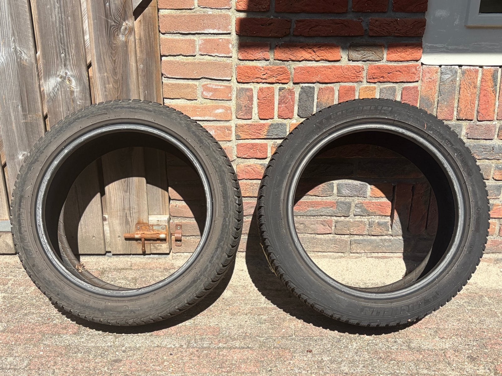 Goede Michelin winterbanden 225/45R17 2 stuks, Auto-onderdelen, Banden en Velgen, Ophalen, Gebruikt, 17 inch, Winterbanden