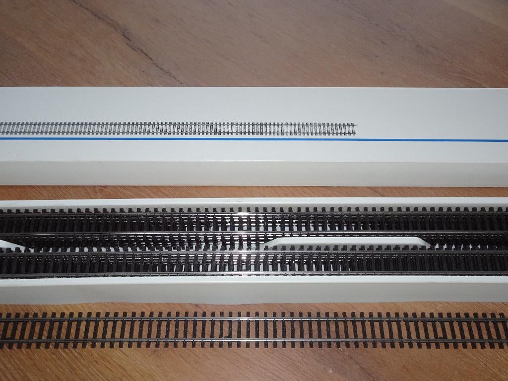 11 nieuwe Marklin flexrails 2205 in OVP (#763) € 132,50, Hobby en Vrije tijd, Modeltreinen | H0, Wisselstroom, Nieuw, Rails, Ophalen of Verzenden