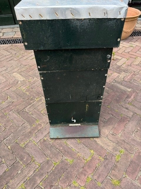 Bijenkast betonplex. onverwoestbaar. Geheel compleet, Dieren en Toebehoren, Bijen