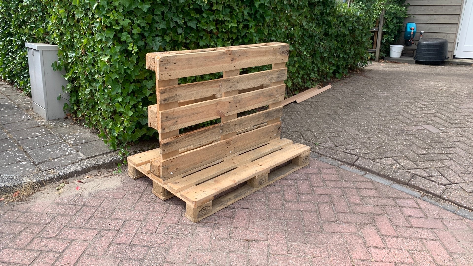 2 losse europallets gratis, Doe-het-zelf en Verbouw, Hout en Planken, Ophalen, Zo goed als nieuw, Pallet, Minder dan 200 cm