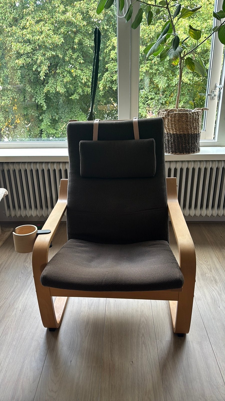 Poang ikea stoel met beker houder, Huis en Inrichting, Ophalen, Gebruikt