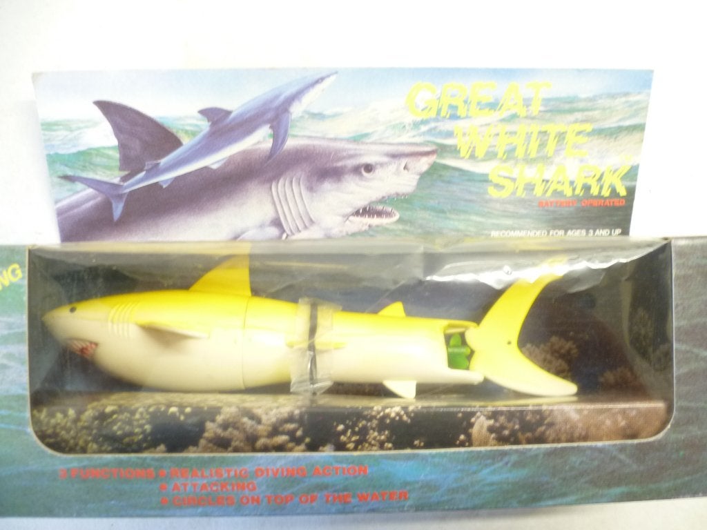Great White Shark Haai  glowing eyes Hong Kong 1984 in doos, Ophalen of Verzenden