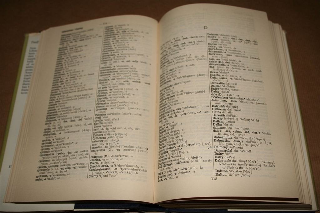Everyman\'s Engels uitspraakwoordenboek [1964], Boeken, Woordenboeken, Ophalen of Verzenden, Gelezen, Van Dale, Engels