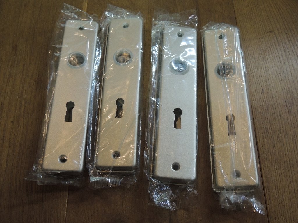 4 X Deurschild aluminium kortschild, Ophalen of Verzenden, Nieuw, Overige materialen, Overige typen