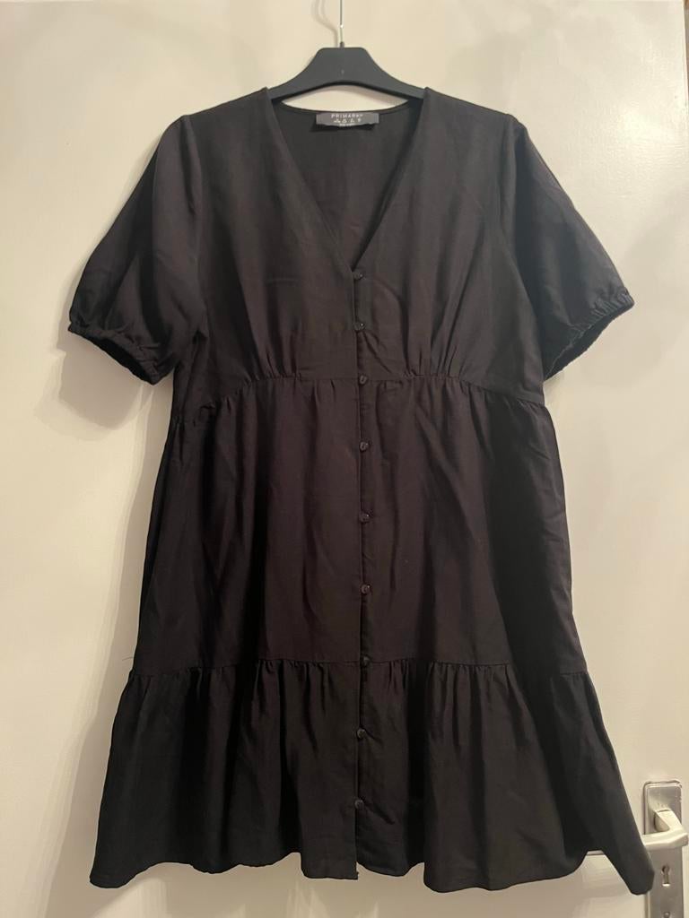 Zwart Primark jurkje met knoopjes en ruches, Zwart, Maat 42/44 (L), Ophalen of Verzenden, Zo goed als nieuw