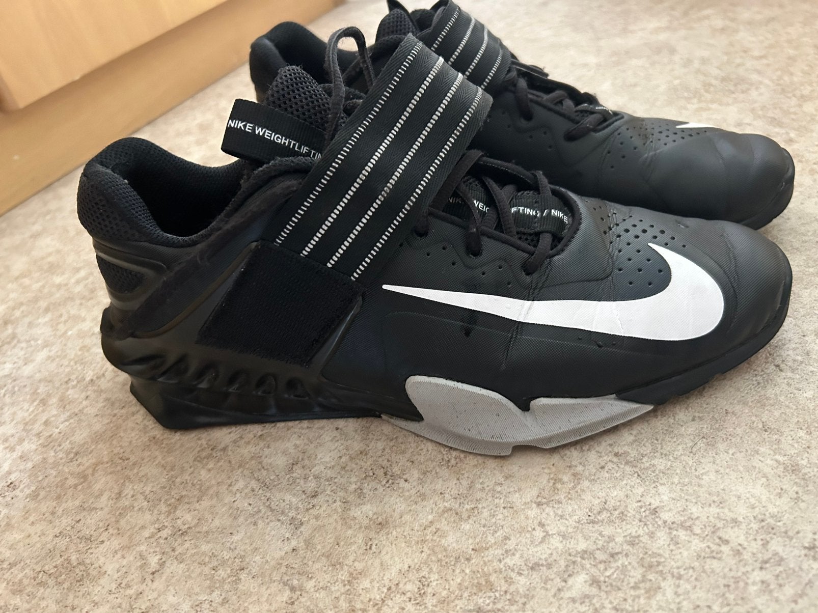 Nike Weigtlifting schoenen maat 44, Ophalen of Verzenden, Gedragen