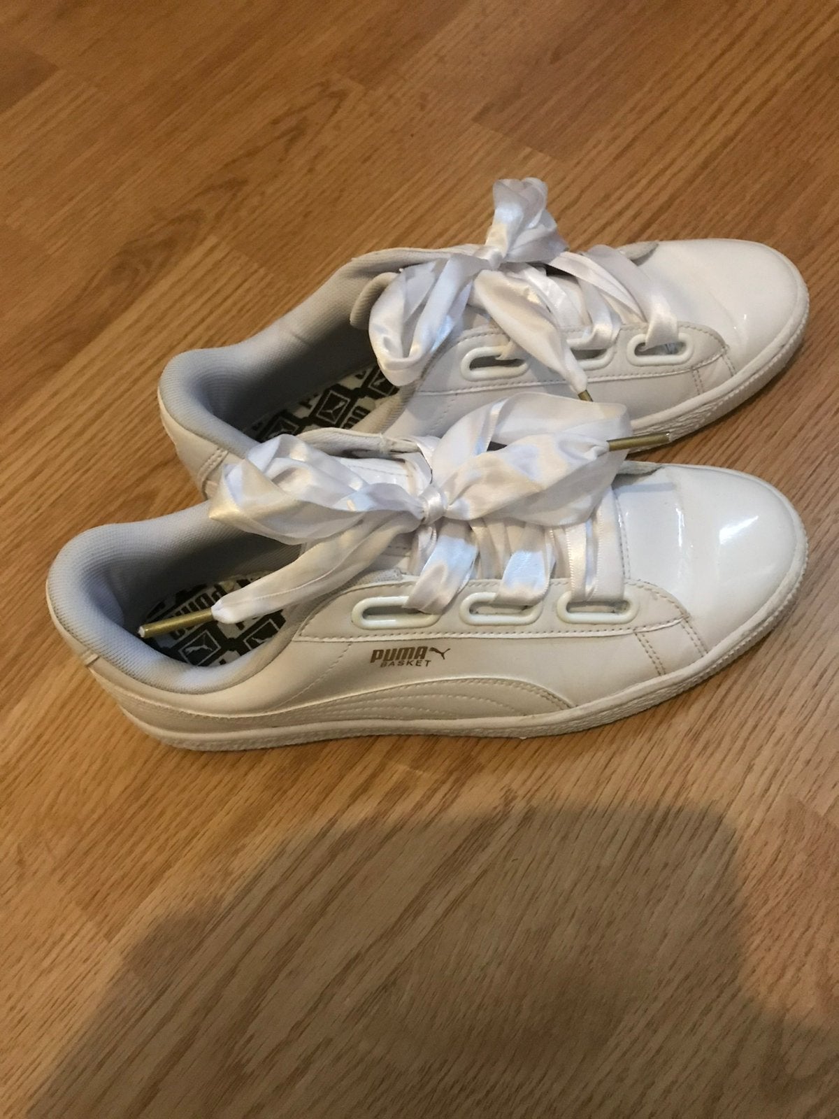 Witte Puma sneakers, Kleding | Dames, Schoenen, Wit, Ophalen of Verzenden, Sneakers of Gympen, Zo goed als nieuw