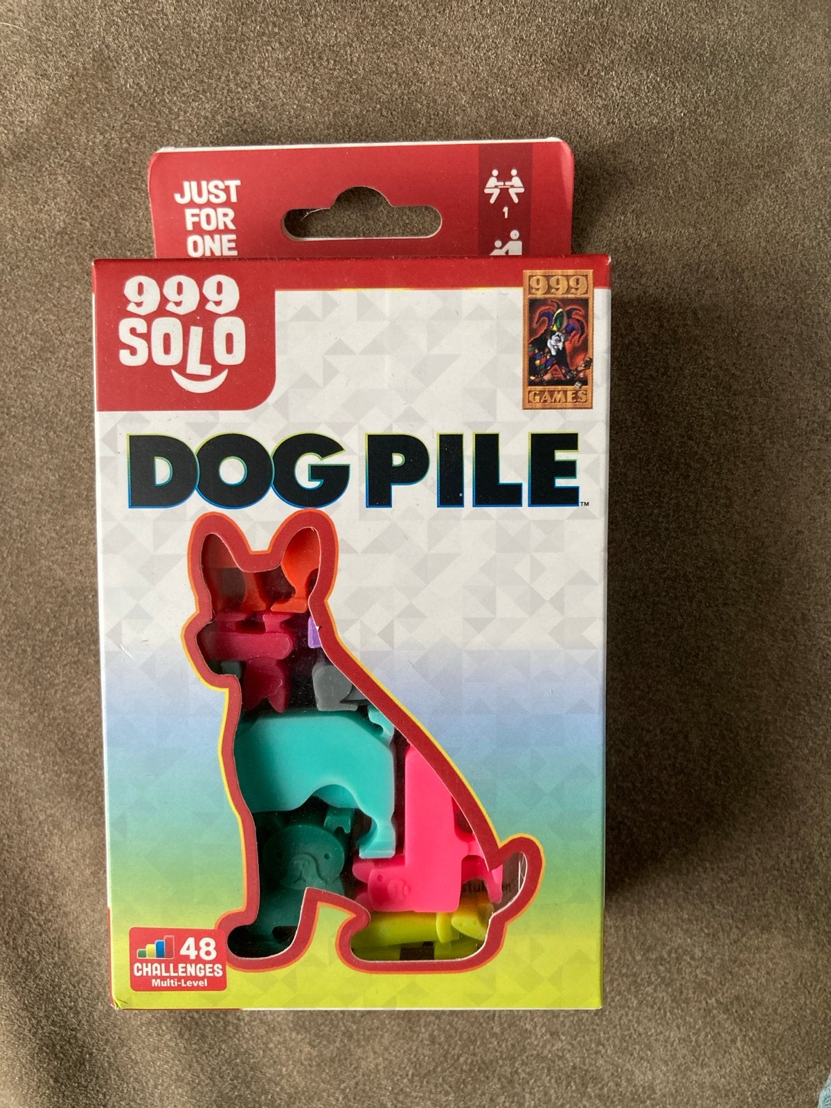 999 Games Dog Pile - Nieuw in verpakking, Hobby en Vrije tijd, Gezelschapsspellen | Overige, Een of twee spelers, Ophalen of Verzenden