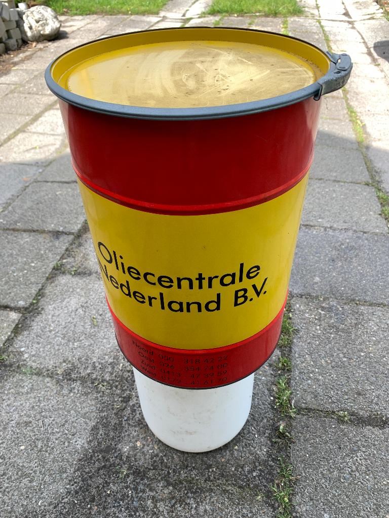 Vintage miniatuur Olievat van de Oliecentrale Nederland, Ophalen, Gebruikt, Overige, Overige merken