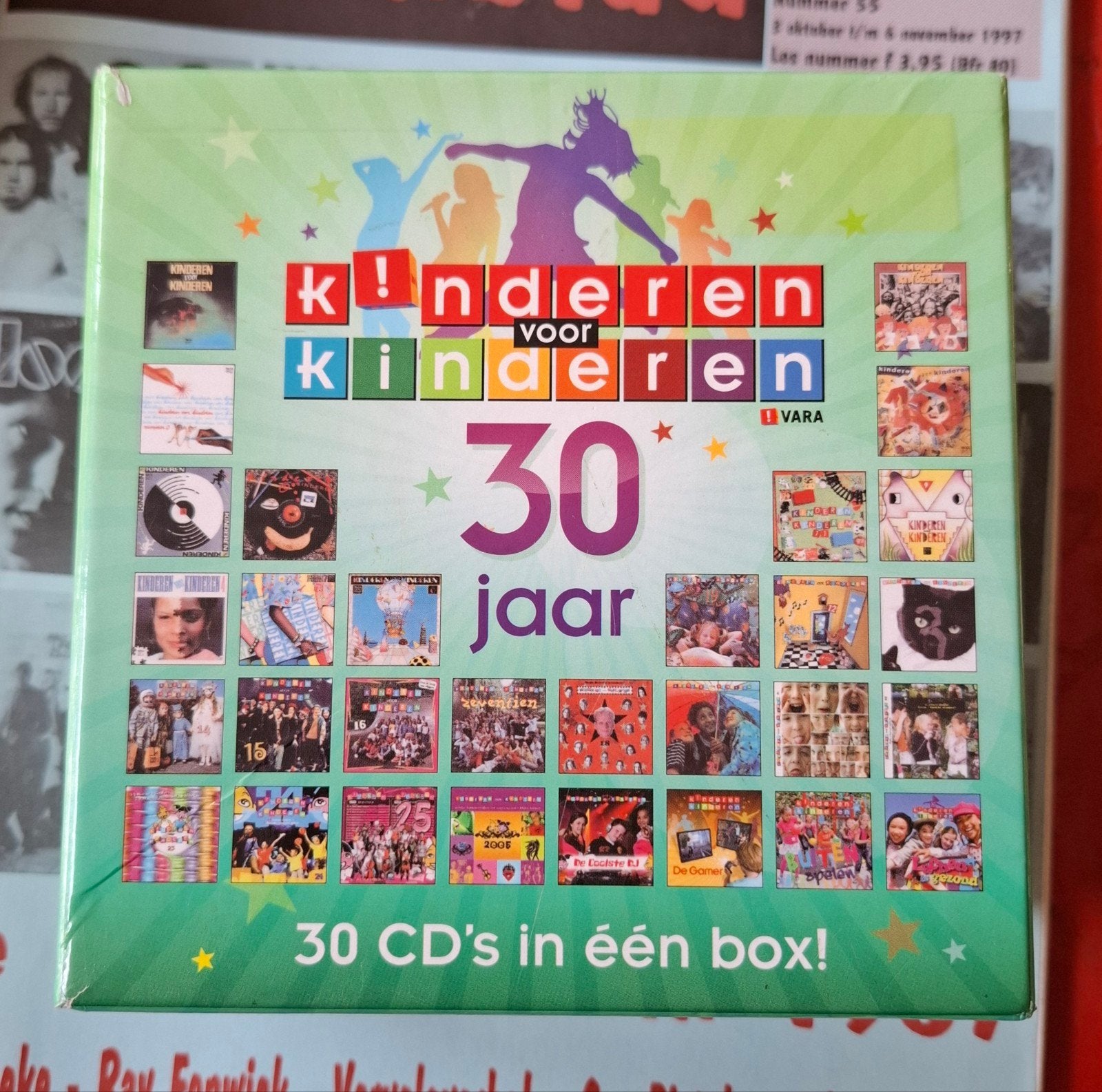 Kinderen voor Kinderen 30 jaar 30 cd box., Cd's en Dvd's, Cd's | Kinderen en Jeugd, Ophalen of Verzenden, Zo goed als nieuw