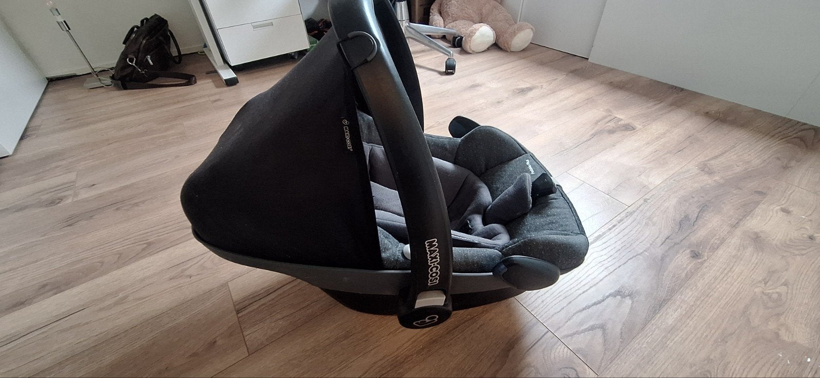 Maxi-Cosi Pebble Plus autostoel - Zo goed als nieuw, Ophalen, Autogordel, Zo goed als nieuw, 0 t/m 13 kg