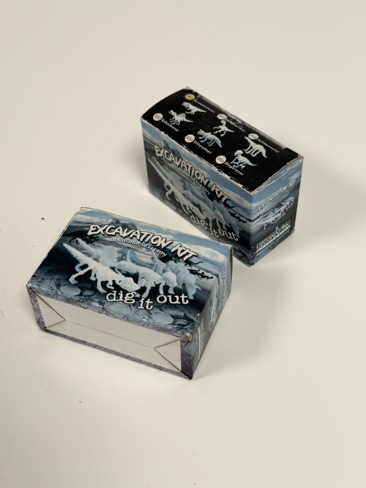 2x Dinosaurus Opgravingsset Skelet Dig It Out - Dino nieuw, O, O, O, Nieuw