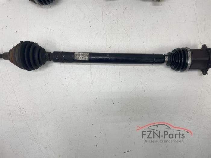 VW Passat B8 Aandrijfas Rechts-voor, Ophalen of Verzenden, Gebruikt