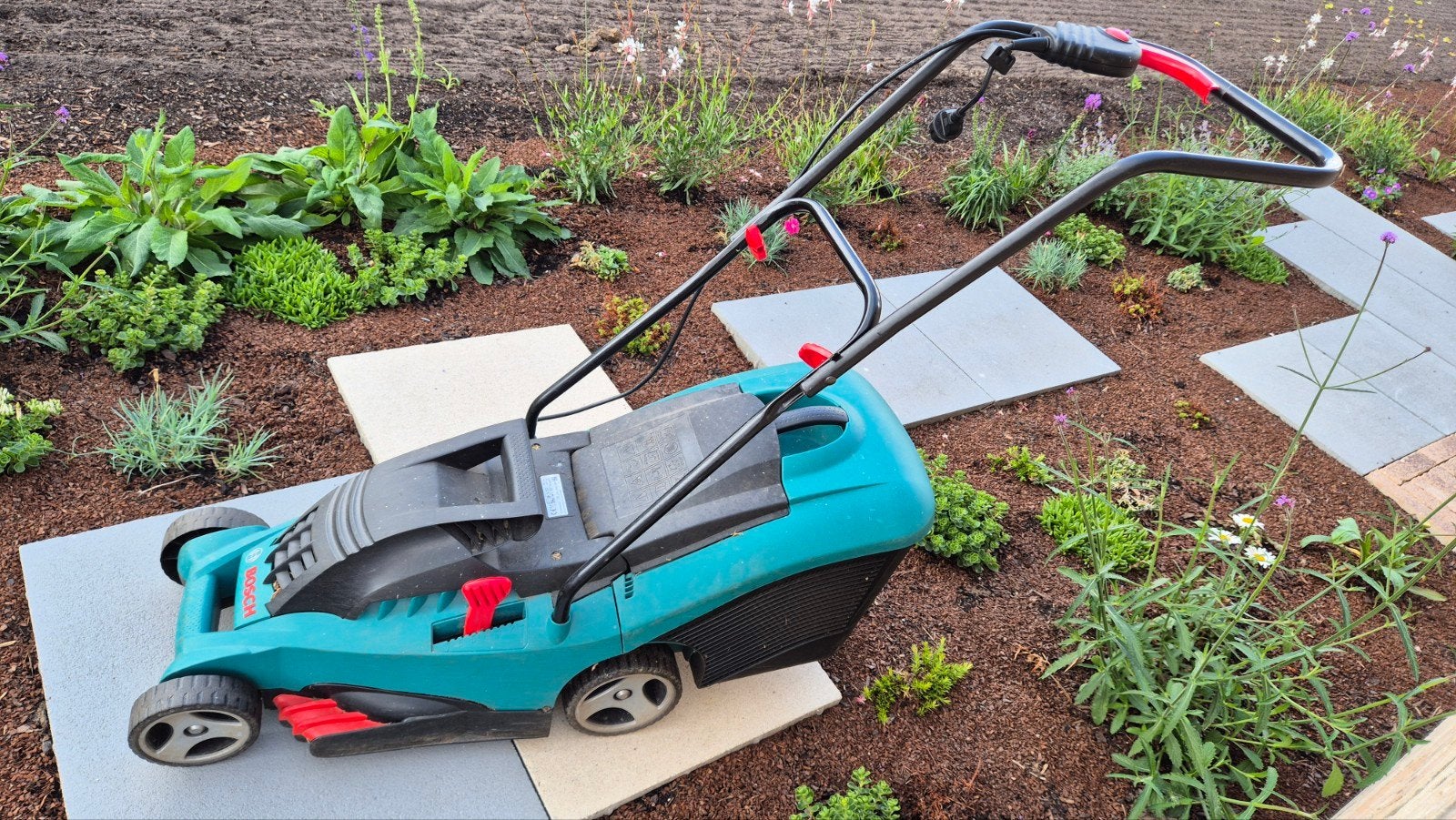 Bosch Rotak 34 elektrische grasmaaier - 34cm, 1300W, Tuin en Terras, Grasmaaiers, Ophalen, Cirkelmaaier, Gebruikt, Elektrische grasmaaier