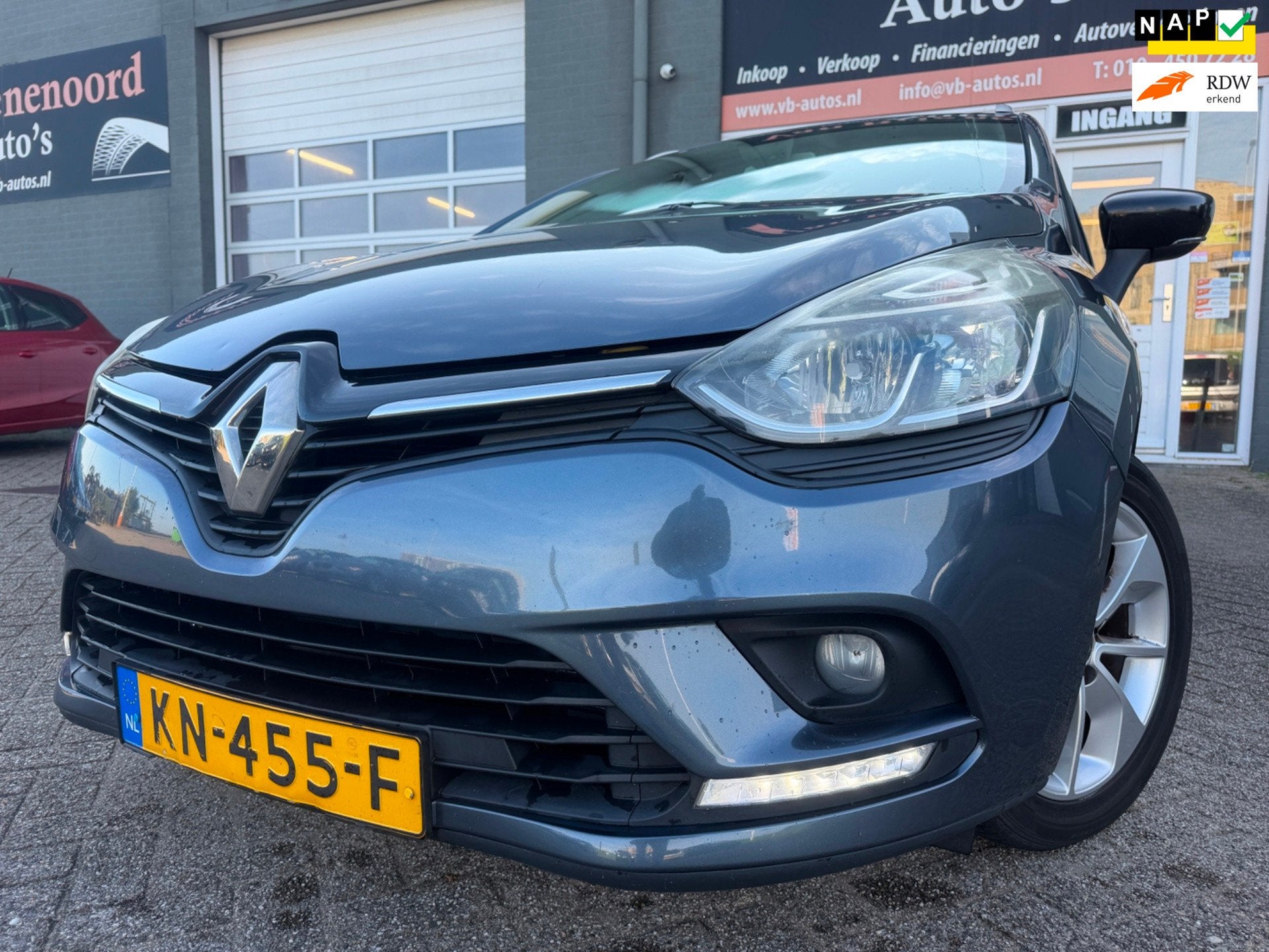 Renault Clio Estate 0.9 TCe Limited van 2de Eig met trekhaak, Auto's, Voorwielaandrijving, 898 cc, 1063 kg, Gebruikt