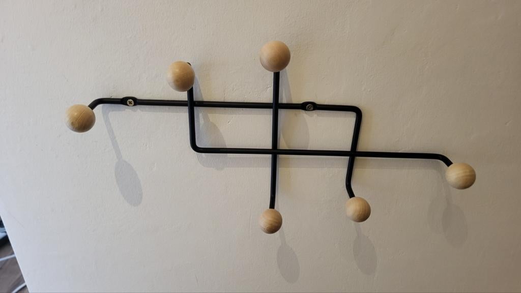Moderne wandkapstok met houten bollen 40*20, Huis en Inrichting, Woonaccessoires | Kapstokken, Zo goed als nieuw, Minder dan 100 cm