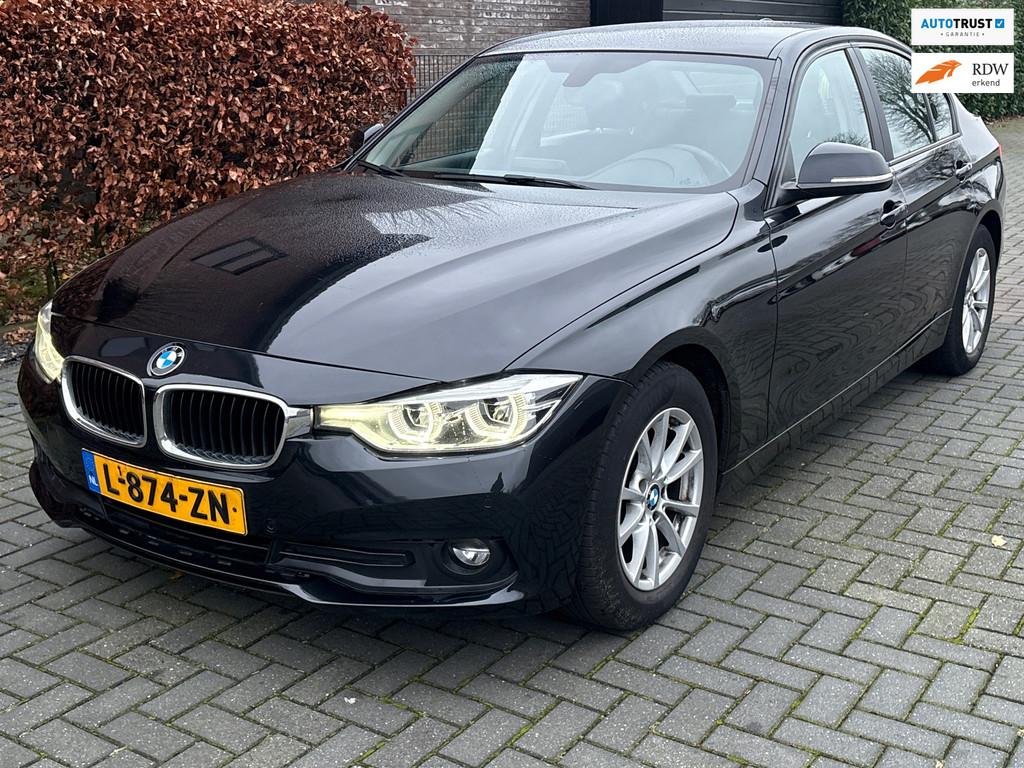 BMW 3-serie 320i Centennial High Executive bj 9-2016 automaa, Auto's, BMW, Automaat, 1998 cc, Achterwielaandrijving, 4 cilinders
