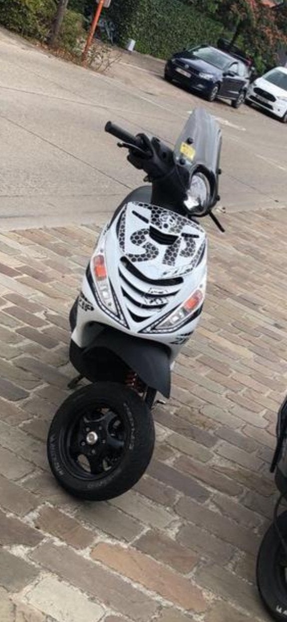 Piaggio zip 2t, 50cc, watergekoeld, Fietsen en Brommers, Ophalen of Verzenden, Zo goed als nieuw, Tweetakt, Zip