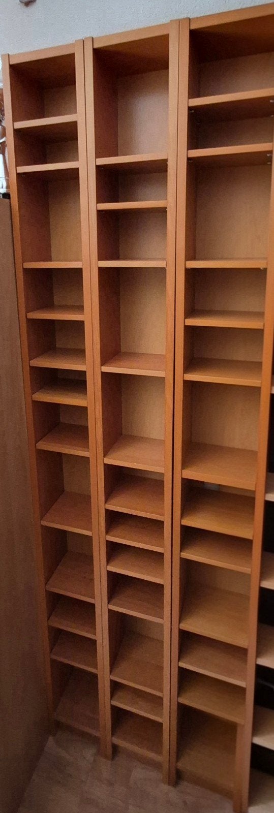 IKEA Gnedby/Billy CD/DVD/Boeken kasten - 11 stuks, Ophalen, Gebruikt