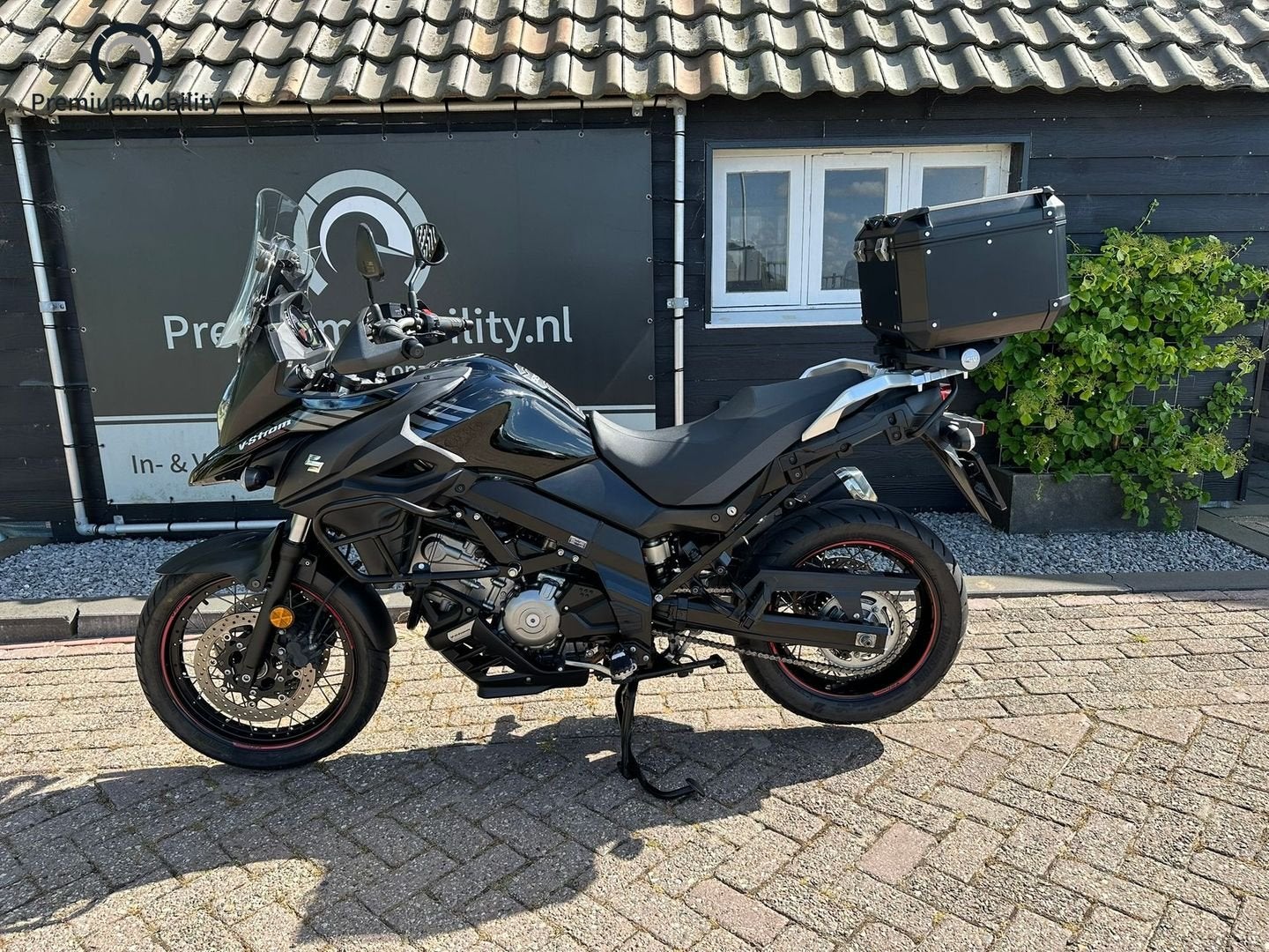 SUZUKI V-STROM DL 650 XTA ADVENTURE (BJ 2019 / 19887 KM), Motorrijbewijs A, Bedrijf, Onbekend, Meer dan 35 kW