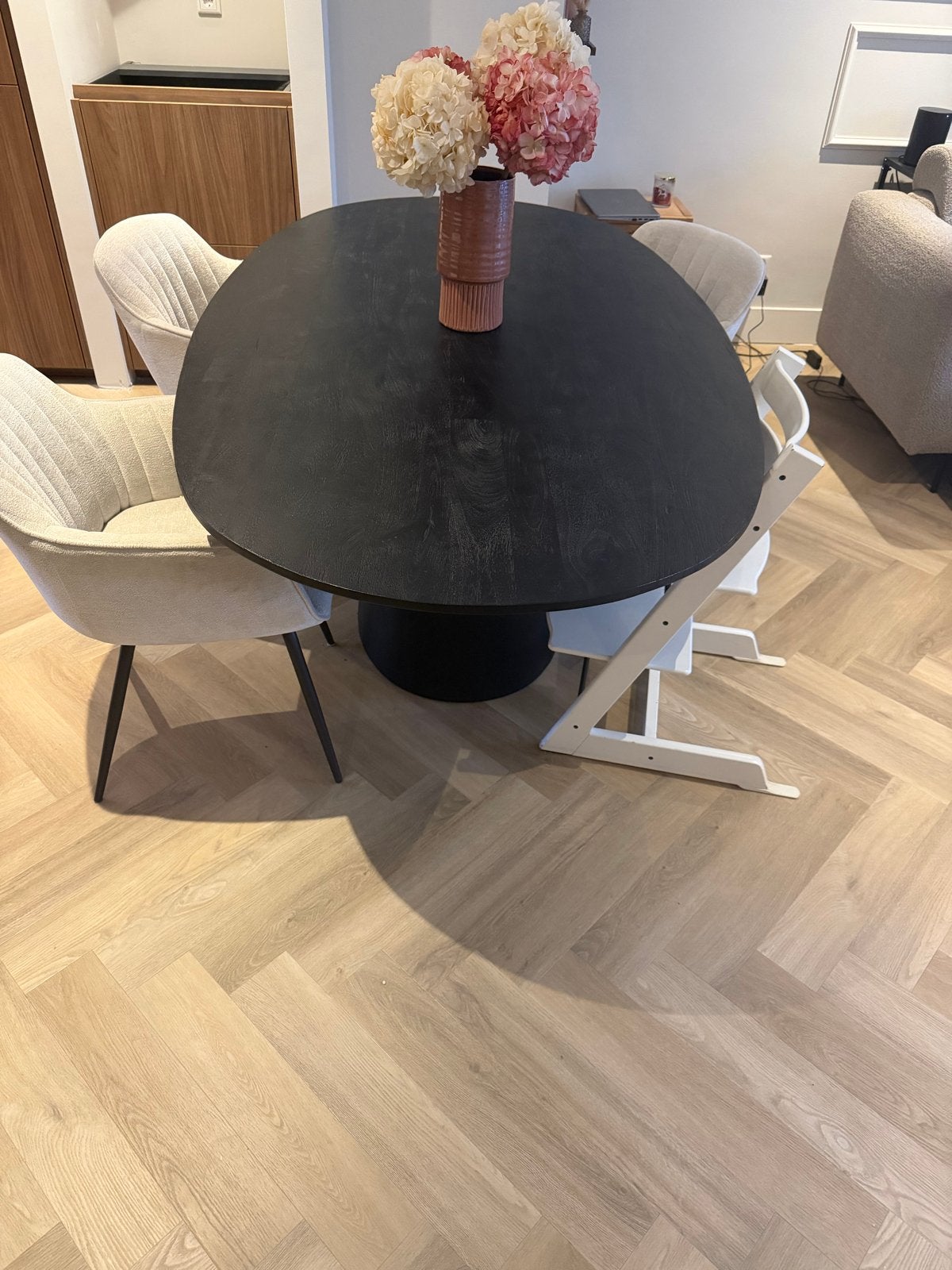 Zwarte Eettafel Eijerkamp Mango Hout 200x110x76cm, Ophalen, 100 tot 150 cm, Zo goed als nieuw, Vijf personen of meer