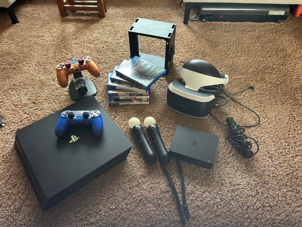 PlayStation 4 Pro Bundel met PSVR, controllers en games, Ophalen, Gebruikt, Vanaf 3 jaar