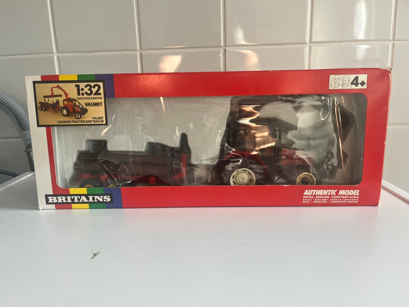Valmet 805 Bosbouw met trailer Britains, Ophalen of Verzenden, Tractor of Landbouw, Overige merken