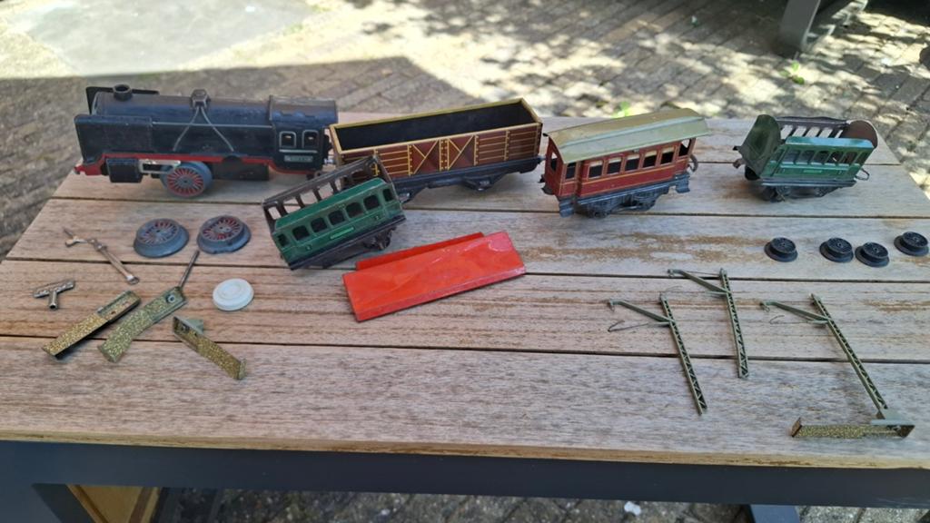 Märklin trein en rails voor opknap of onderdelen, Hobby en Vrije tijd, Wisselstroom, Gebruikt, Locomotief, Ophalen of Verzenden