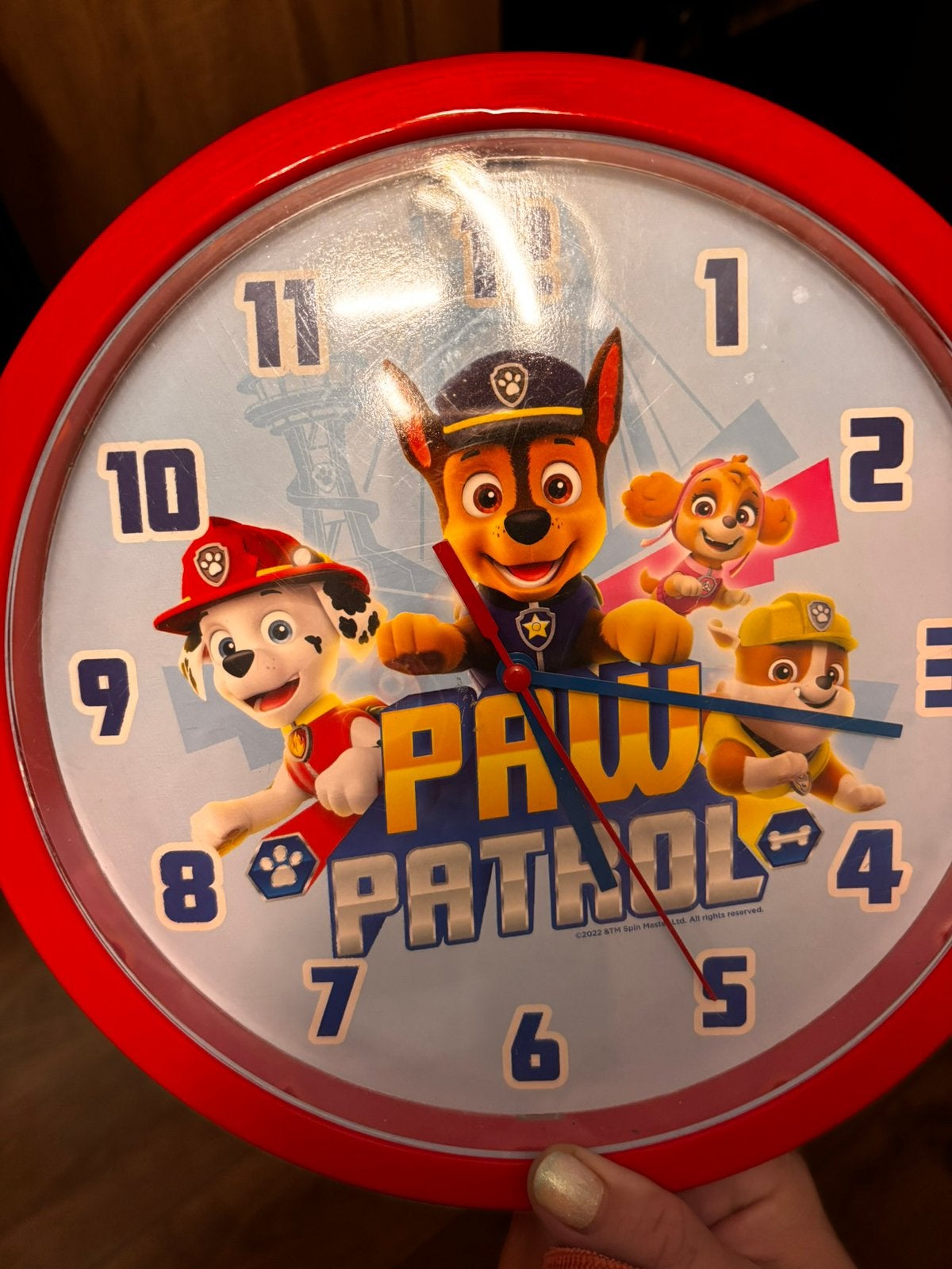 Paw patrol klok, Kinderen en Baby's, Ophalen, Overige merken, Rood, Zo goed als nieuw