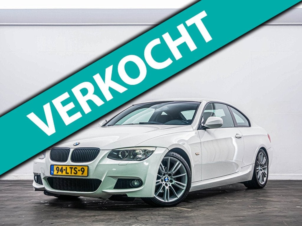 BMW 3-serie Coupé 320i e92 Coupé M-Sport Xenon/18"/Cruise, Keurmerk '100% Onderhouden', Euro 5, Zwart, 4 cilinders