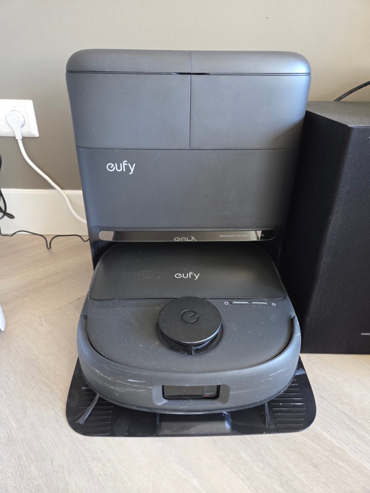 Eufy C28 Robotstofzuiger met Dweilfunctie en Zelfreinigend, Ophalen, Overige merken, Bedienbaar via app, Zo goed als nieuw