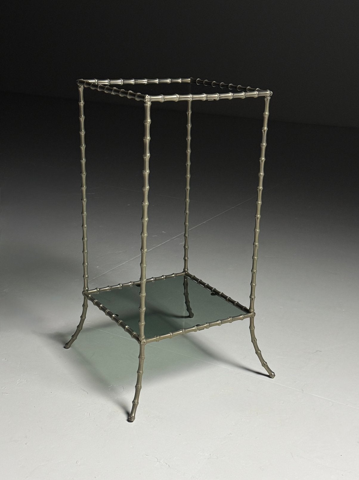 Faux bamboo bijzettafel metaal, Minder dan 55 cm, Metaal of Aluminium, Rond, Ophalen of Verzenden