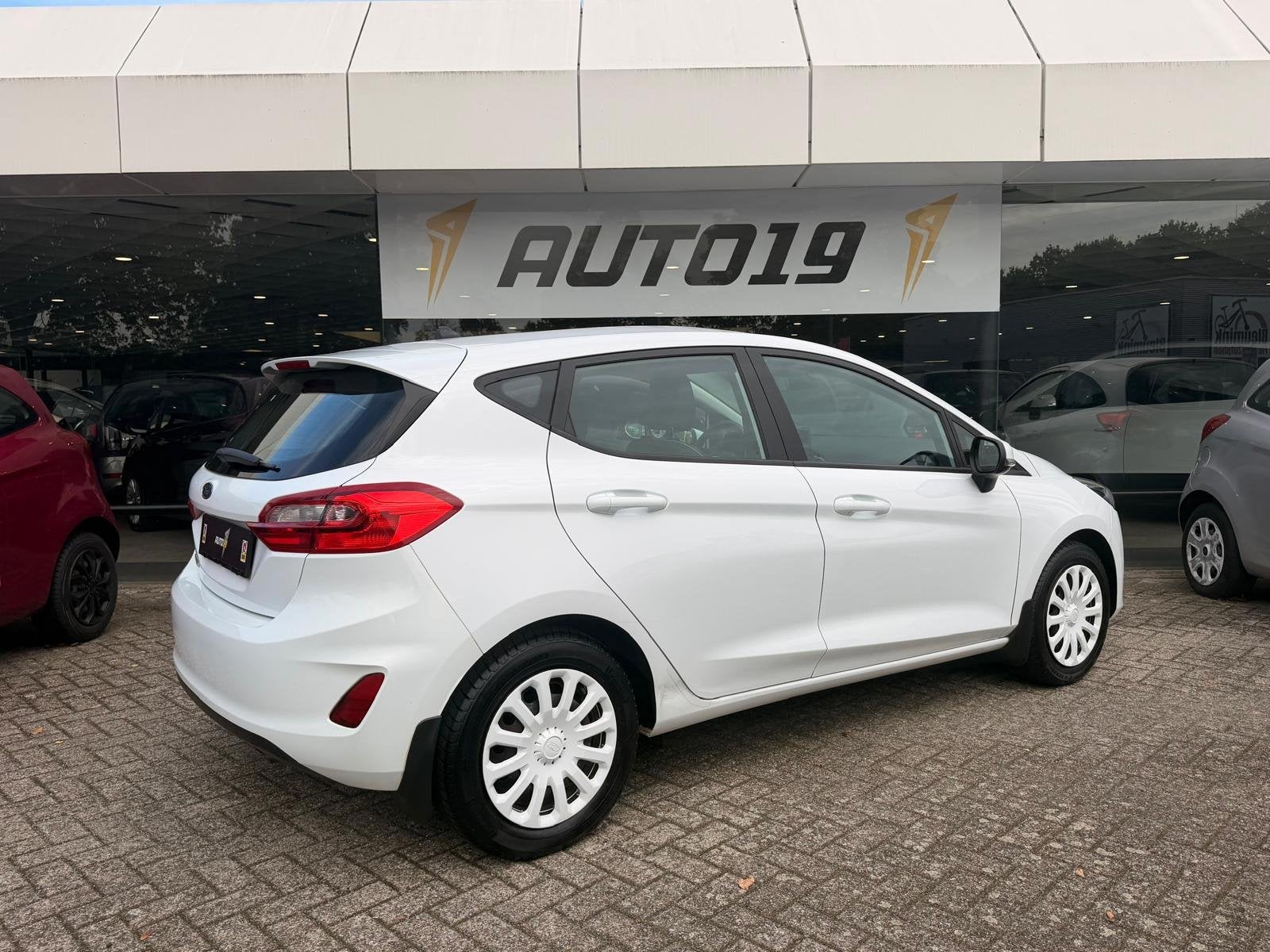 Ford Fiesta 1.1L Duratec Ti-VCT 52kW Trend, Auto's, Voorwielaandrijving, Dealer onderhouden, Stof, 750 kg