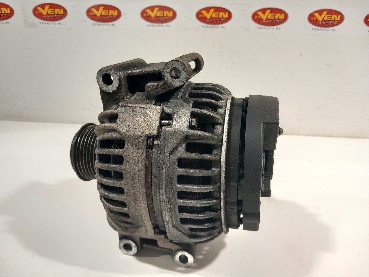 Dynamo Audi A4, Auto-onderdelen, Onderdelen@venauto.nl, Gebruikt, Ettenseweg 76, 4706 PB Roosendaal, The Netherlands, Herkomst onderdeel bekend