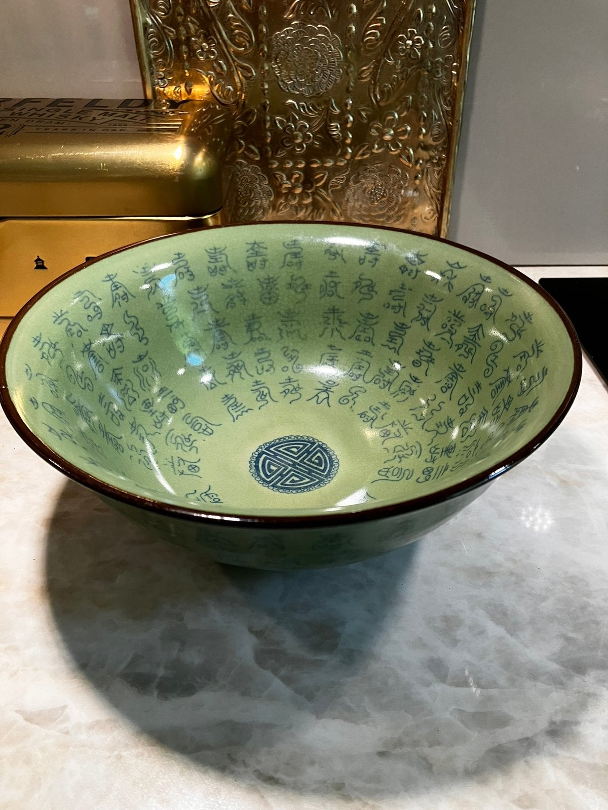 Nieuw! Porseleinen schaal Celadon Style, Ophalen of Verzenden, Nieuw, Rond, Porselein of Keramiek