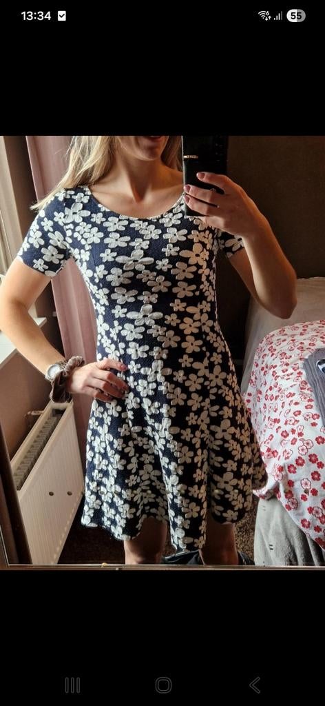 Bloemenjurk xs nerd outfit, Ophalen of Verzenden, Zo goed als nieuw, Maat 34 (XS) of kleiner, Rood