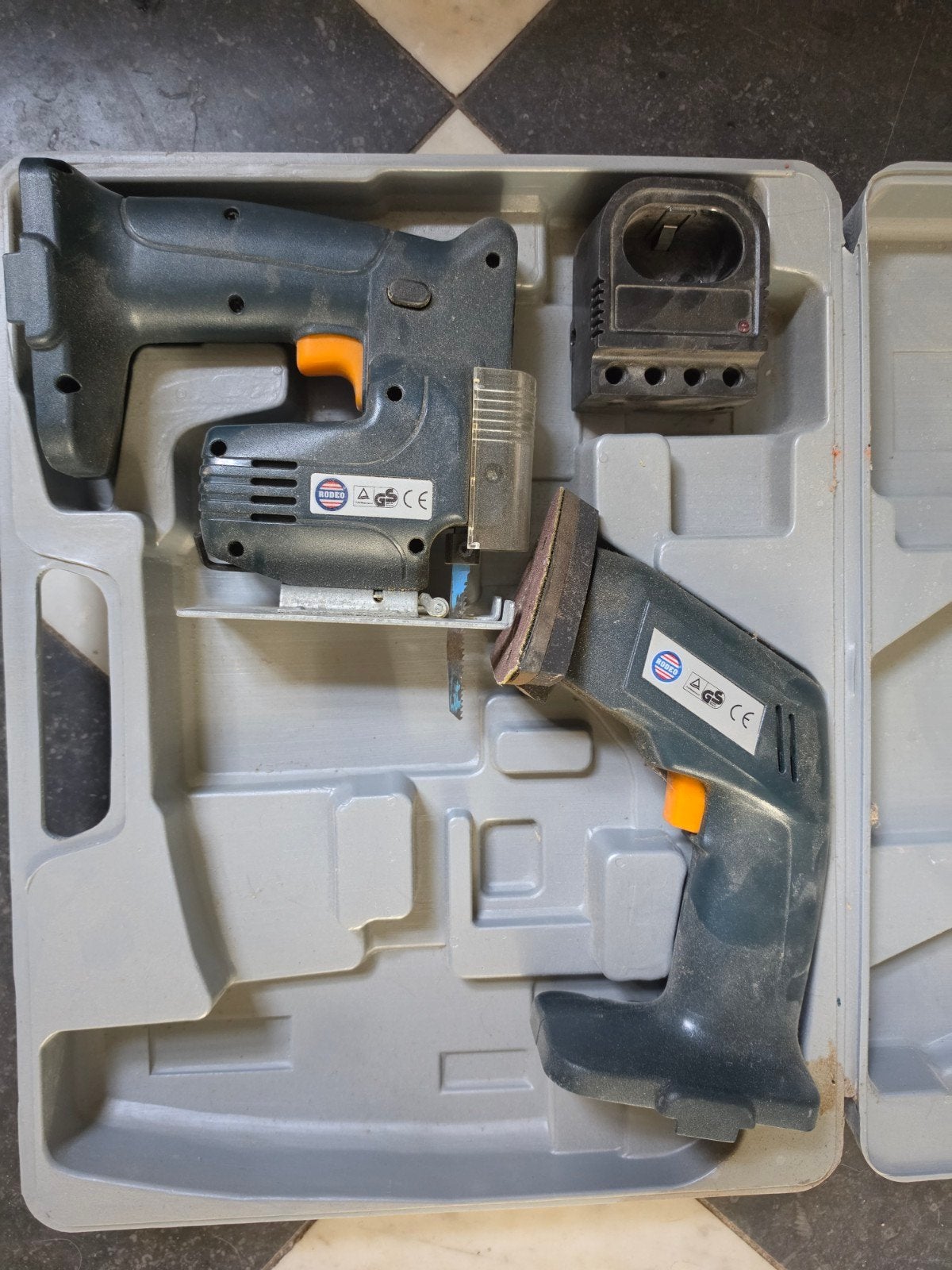 Rodeo Decoupeerzaag en Multitool Set in Koffer, Minder dan 30 mm, Gebruikt, Ophalen of Verzenden, Minder dan 600 watt