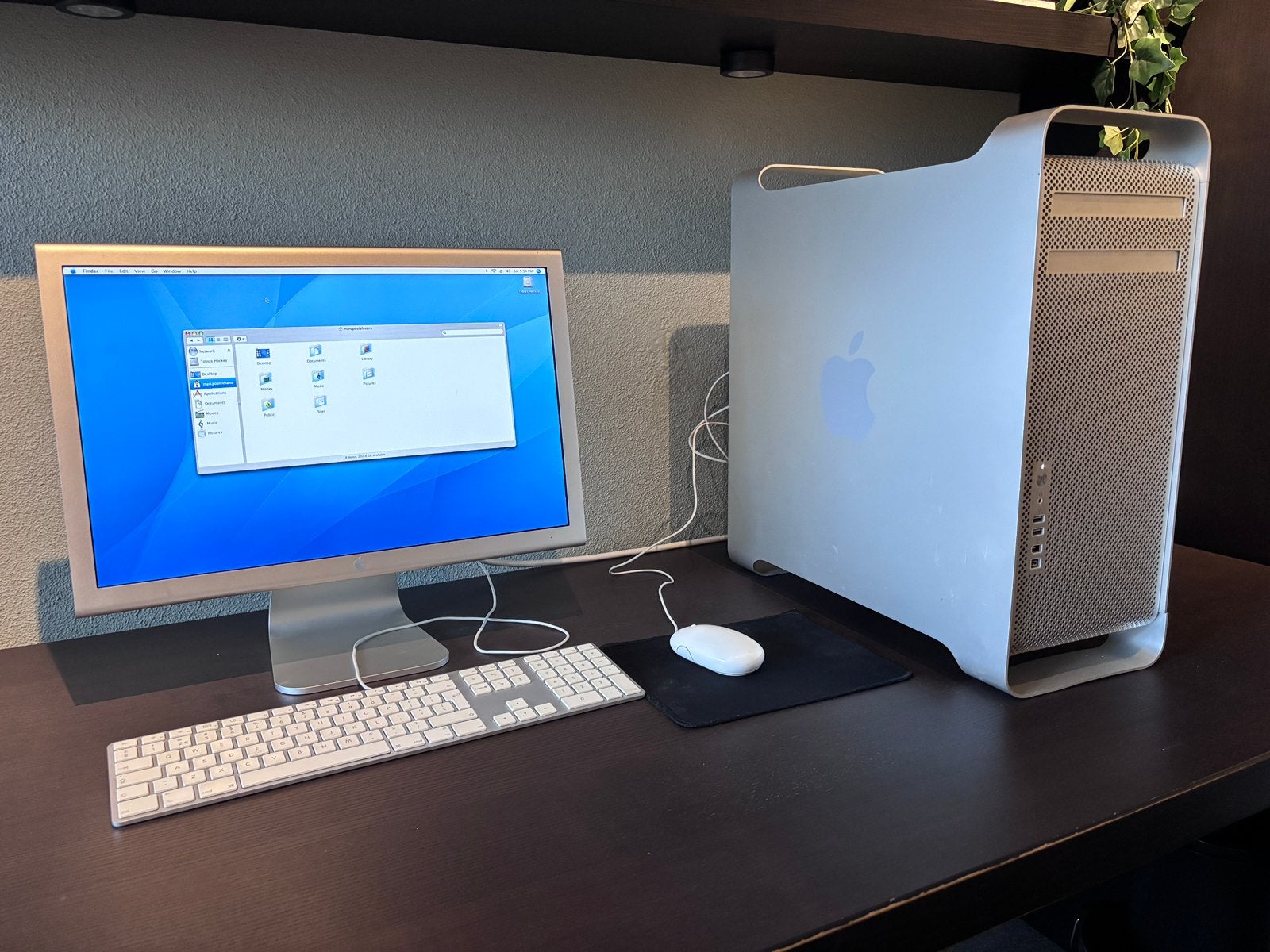 Apple Mac Pro 1,1 (2006) Cinema Display 20” | Verzamelobject, Ophalen, 64 GB of meer, 2 tot 3 Ghz, Zo goed als nieuw