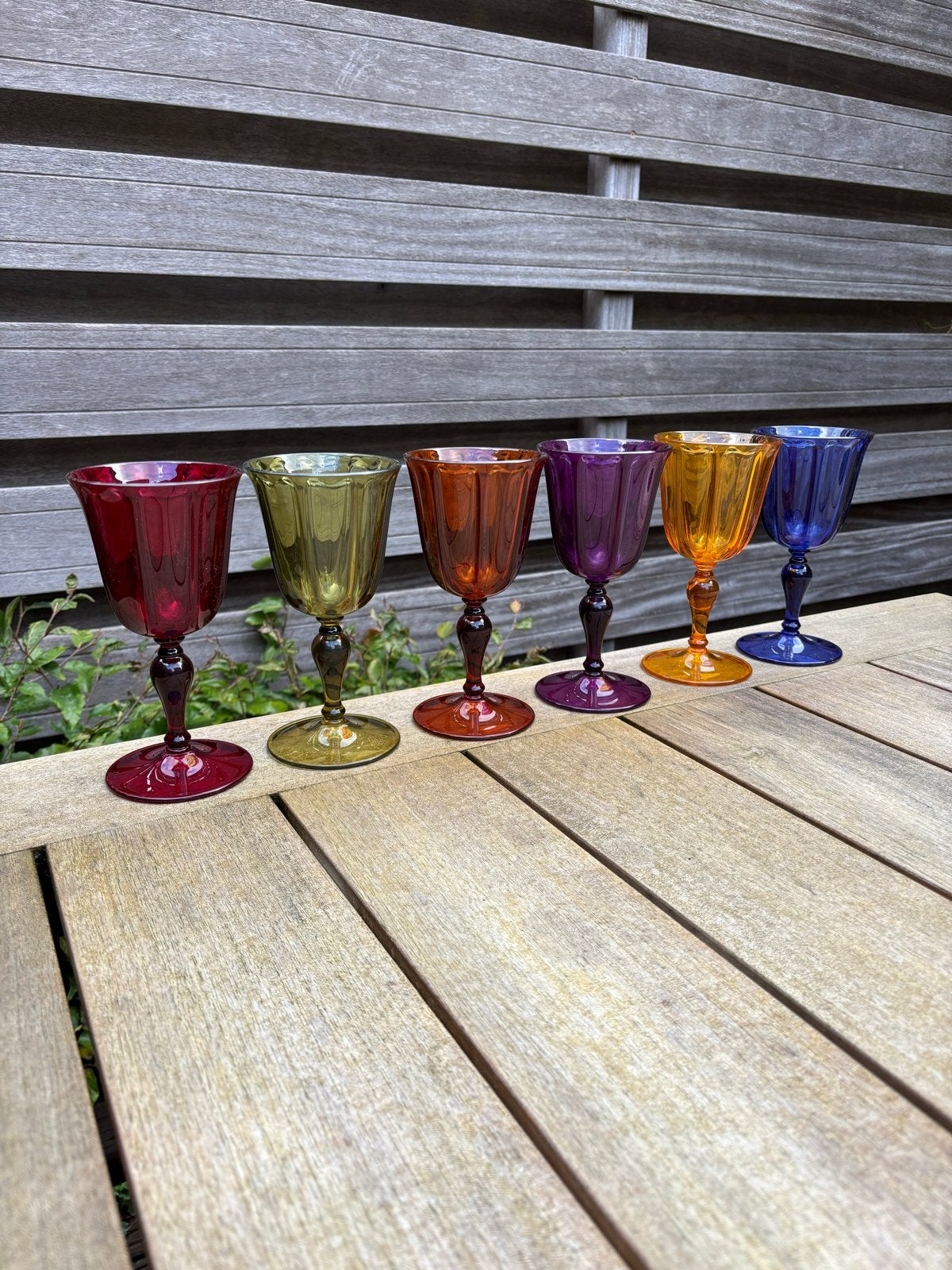 Set van 6 gekleurde wijnglazen, Ophalen of Verzenden, Glas, Overige stijlen, Glas of Glazen