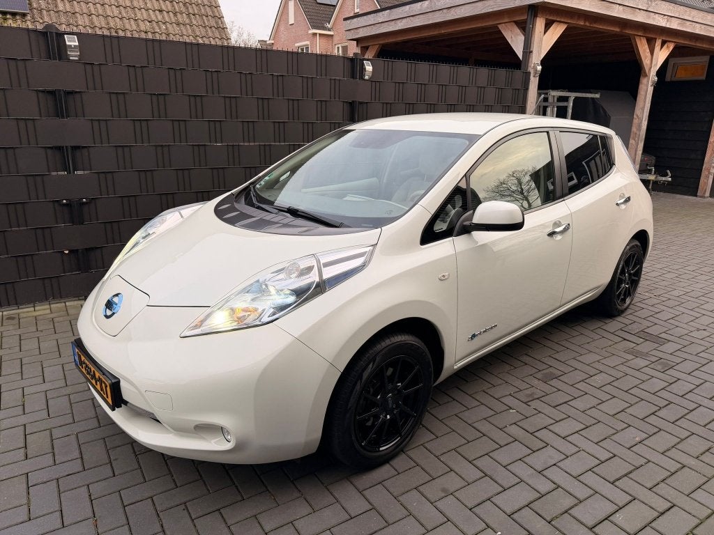 Nissan Leaf Base 24 kWh| WIT| ZERO EMISSIE| VELE OPTIES| LM, Automaat, Gebruikt, 199 km, Wit