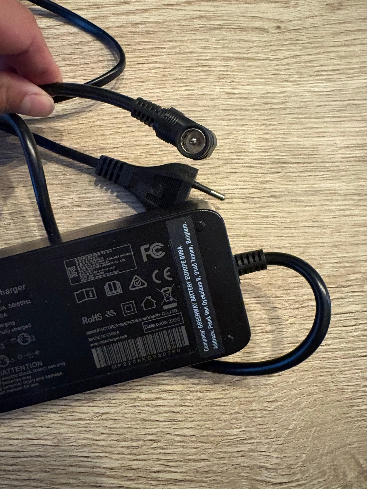 MDR Li-ion acculader voor elektrische fiets 32.0V 2.0A, Fietsen en Brommers, Gebruikt