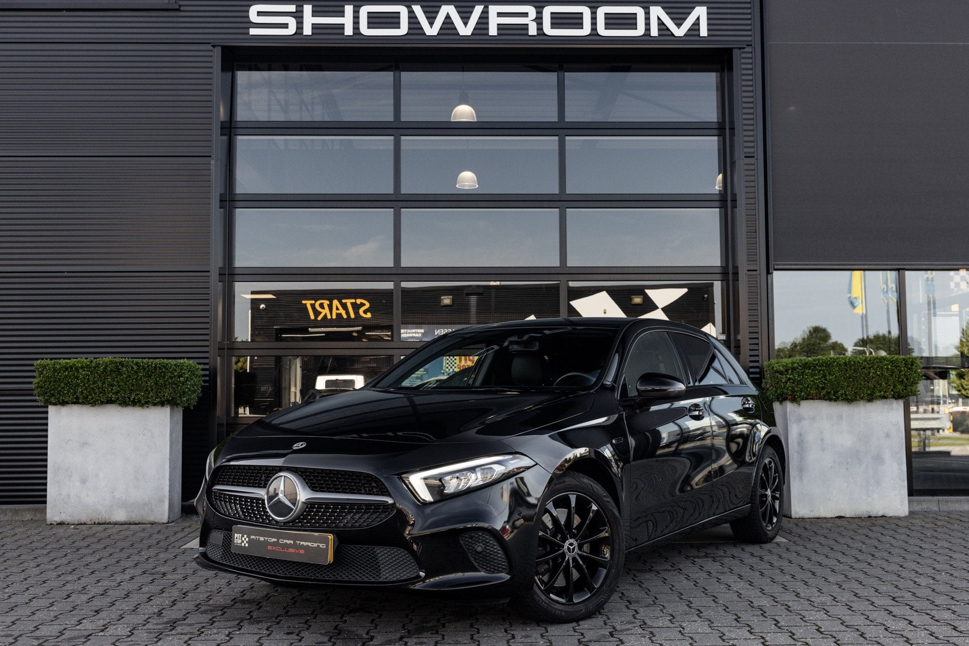 Mercedes-Benz A-klasse 250 e Premium, Black Pack, Leder, LED, Automatische klimaatregeling, Gebruikt, 4 cilinders, 15 kWh